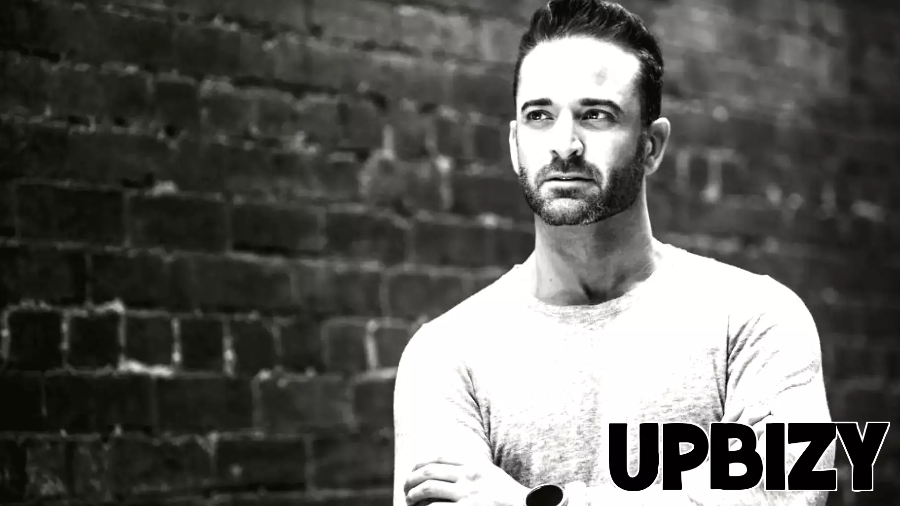 5 AI Tools to Run a 1-Person Business While You Sleep (While Millions of ChatGPT Users Flee to Claude)