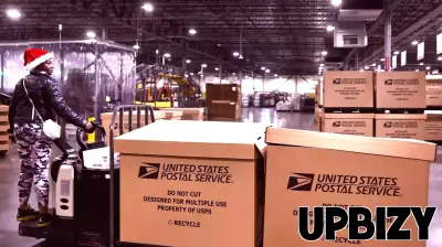 Amazon reaches U.S. Postal Service deal for 1 billion packages